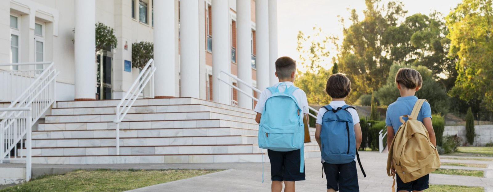 kids-getting-back-school-together